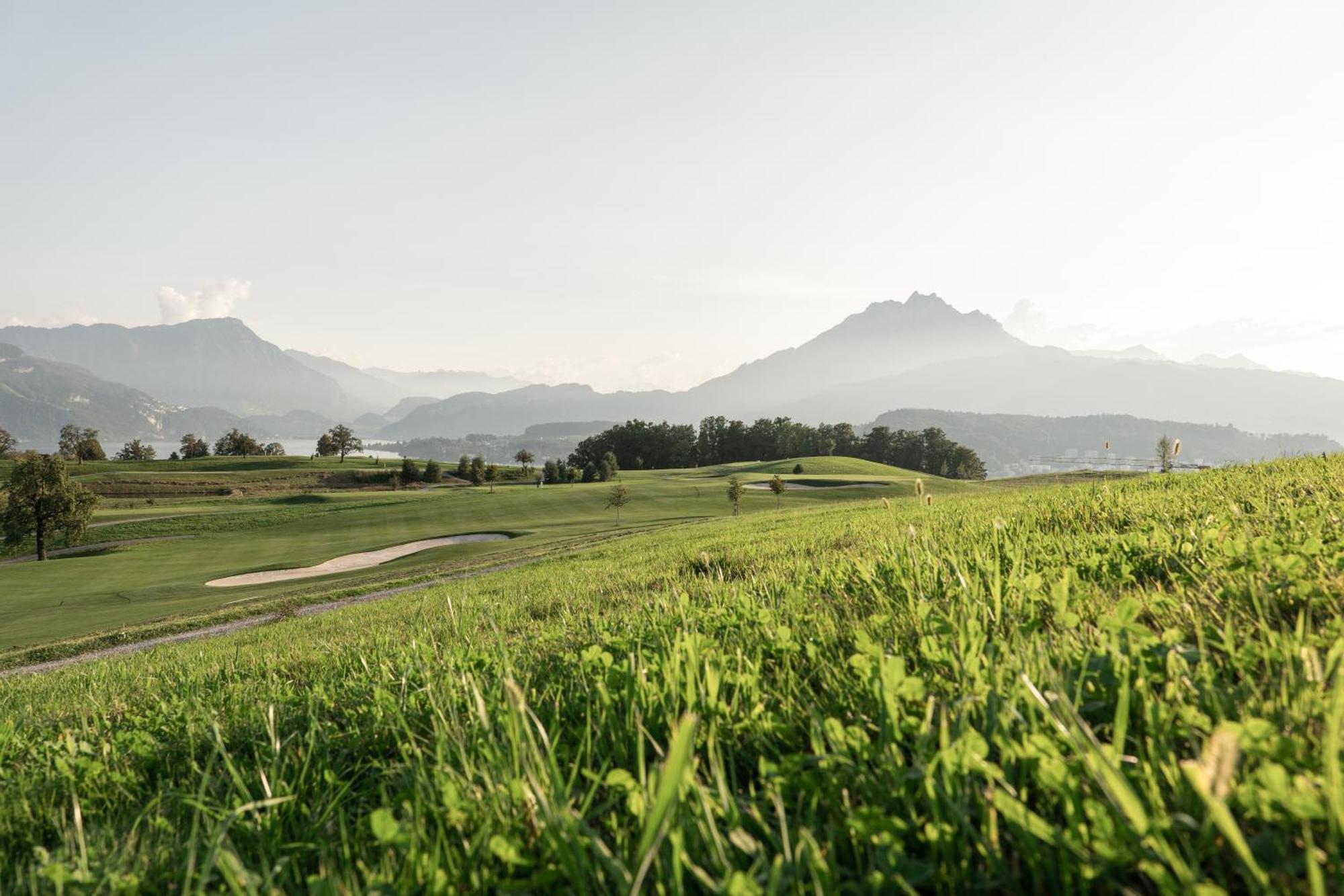 Gasthaus Badhof - Golfhotel Meggen Buitenkant foto