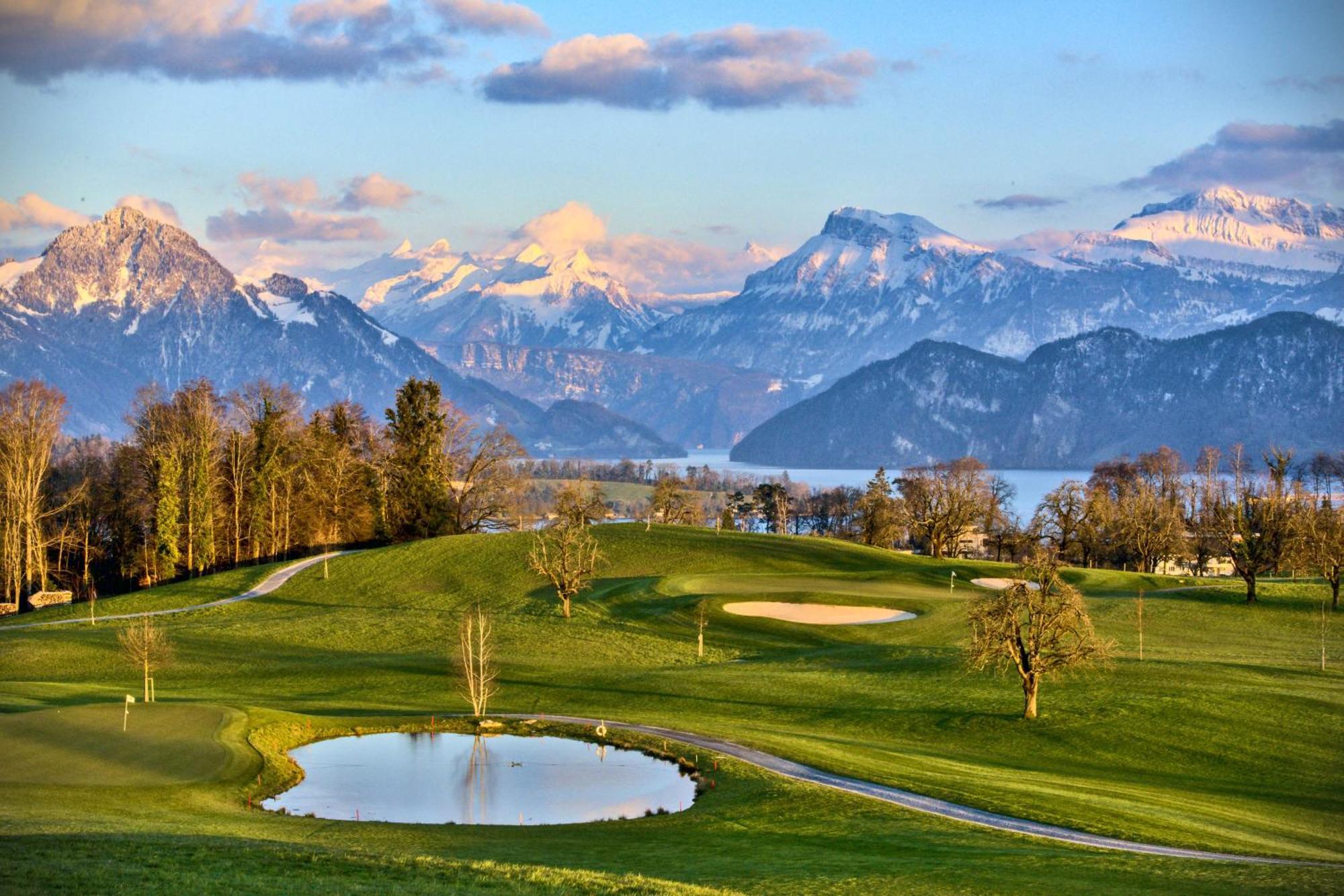 Gasthaus Badhof - Golfhotel Meggen Buitenkant foto