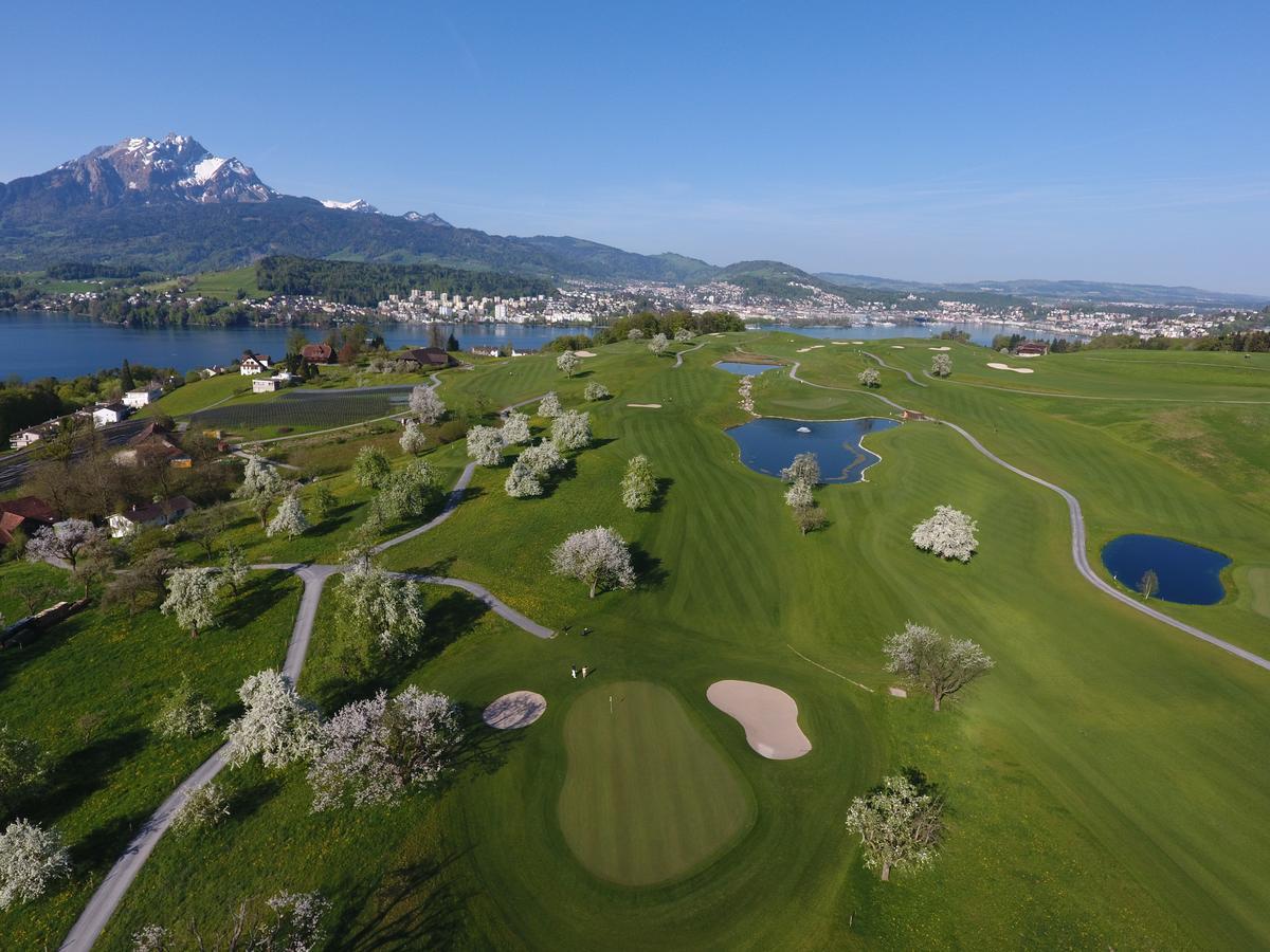 Gasthaus Badhof - Golfhotel Meggen Buitenkant foto